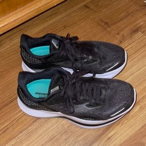 womens saucony endorphin